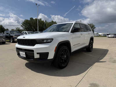 2024 Jeep Grand Cherokee L, $33656. Photo 2
