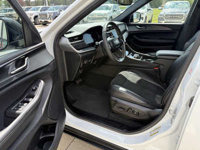 2024 Jeep Grand Cherokee L, $33656. Photo 5