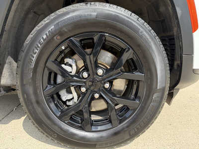 2024 Jeep Grand Cherokee L, $33656. Photo 11
