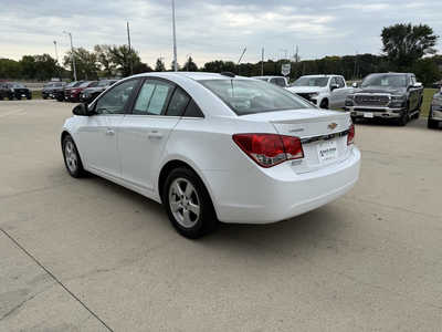 2015 Chevrolet Cruze, $7988. Photo 3