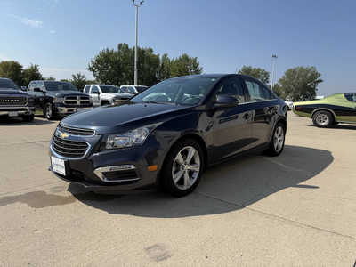 2015 Chevrolet Cruze, $9994. Photo 2
