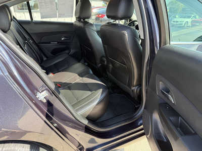 2015 Chevrolet Cruze, $9994. Photo 12