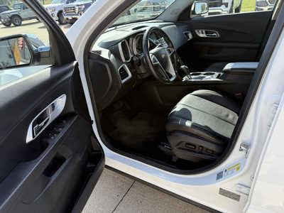 2017 Chevrolet Equinox, $13257. Photo 5