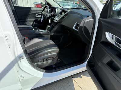 2017 Chevrolet Equinox, $13257. Photo 11