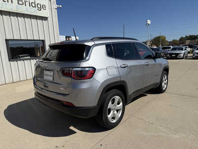 2018 Jeep Compass, $13984. Photo 4
