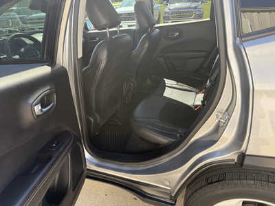 2018 Jeep Compass, $13984. Photo 6