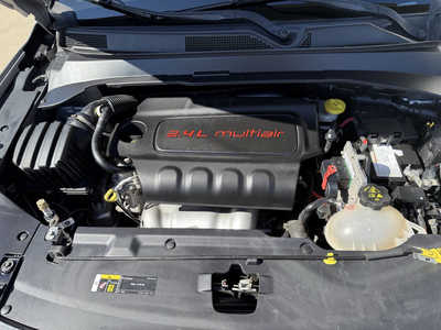2018 Jeep Compass, $13984. Photo 9
