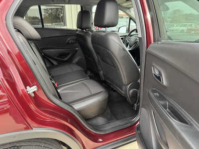 2017 Chevrolet Trax, $9462. Photo 12