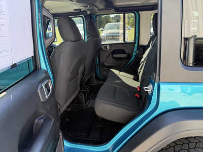 2020 Jeep Wrangler Unlimited, $28978. Photo 6
