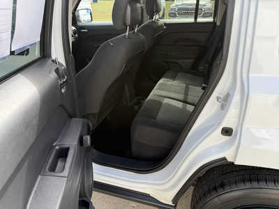 2015 Jeep Patriot, $7987. Photo 6