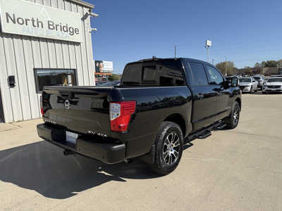 2022 Nissan Titan, $29987. Photo 4