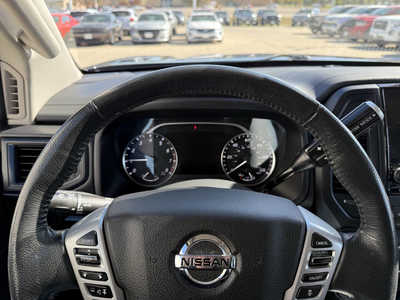2022 Nissan Titan, $29987. Photo 7