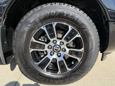 2022 Nissan Titan, $29987. Photo 10