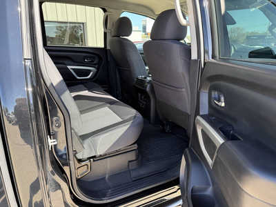 2022 Nissan Titan, $29987. Photo 12