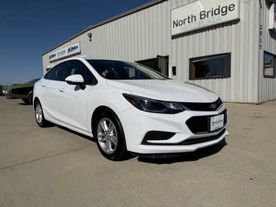 2017 Chevrolet Cruze, $10952. Photo 1