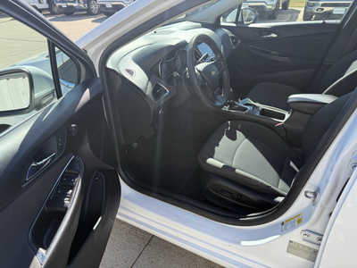 2017 Chevrolet Cruze, $10952. Photo 5