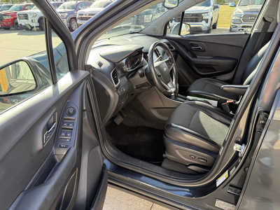 2017 Chevrolet Trax, $10349. Photo 5