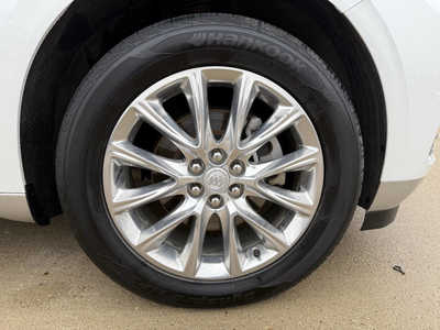 2019 Buick Enclave, $22646. Photo 11