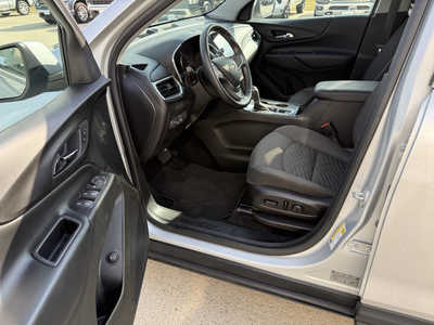 2018 Chevrolet Equinox, $13976. Photo 5