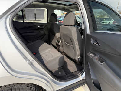 2018 Chevrolet Equinox, $13976. Photo 12