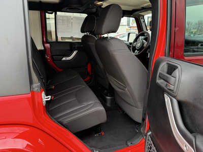2014 Jeep Wrangler Unlimited, $12992. Photo 12
