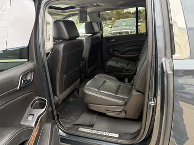 2019 Chevrolet Suburban, $28888. Photo 6