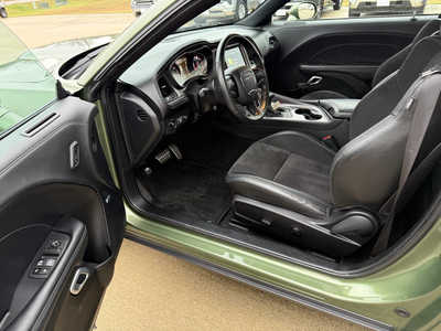 2023 Dodge Challenger, $30808. Photo 5