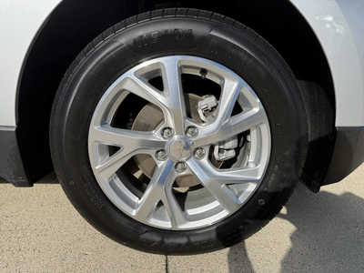 2021 Chevrolet Equinox, $17434. Photo 10