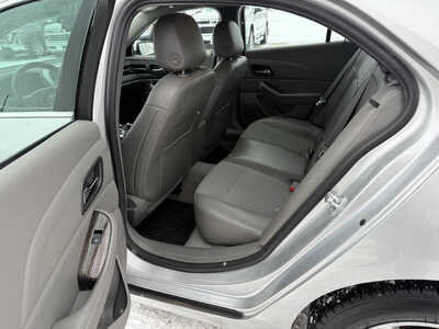 2015 Chevrolet Malibu, $8891. Photo 6