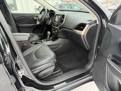 2015 Jeep Cherokee, $11998. Photo 11