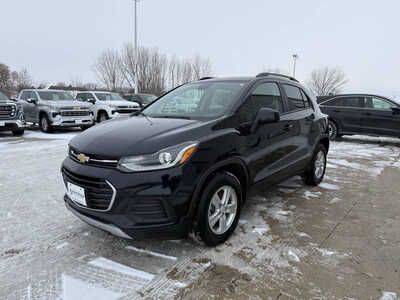 2021 Chevrolet Trax, $15495. Photo 2