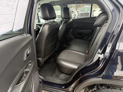 2021 Chevrolet Trax, $15495. Photo 6