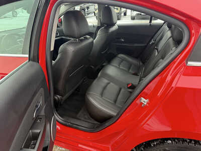 2015 Chevrolet Cruze, $10486. Photo 6