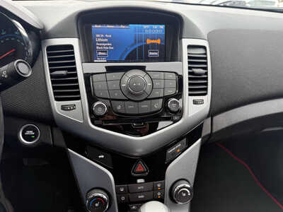 2015 Chevrolet Cruze, $10486. Photo 8