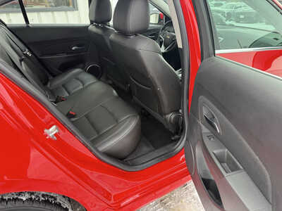2015 Chevrolet Cruze, $10486. Photo 12