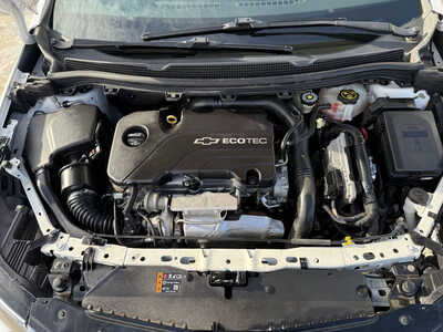 2017 Chevrolet Cruze, $10483. Photo 9