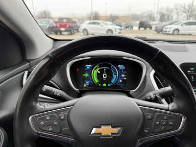 2018 Chevrolet Volt, $12421. Photo 7