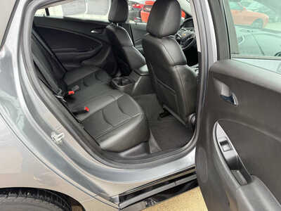 2018 Chevrolet Volt, $12421. Photo 12