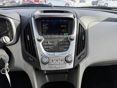 2015 Chevrolet Equinox, $9264. Photo 8