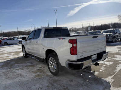 2020 Chevrolet 1500 Crew Cab, $28892. Photo 3