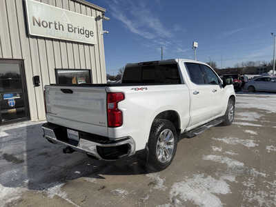 2020 Chevrolet 1500 Crew Cab, $28892. Photo 4