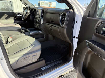 2020 Chevrolet 1500 Crew Cab, $28892. Photo 11