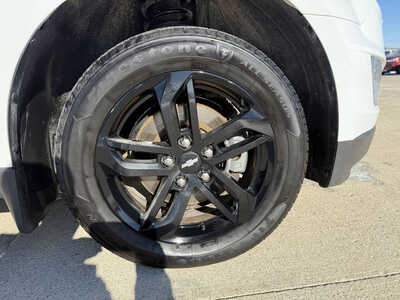 2017 Chevrolet Equinox, $10969. Photo 10