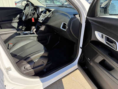 2017 Chevrolet Equinox, $10969. Photo 11