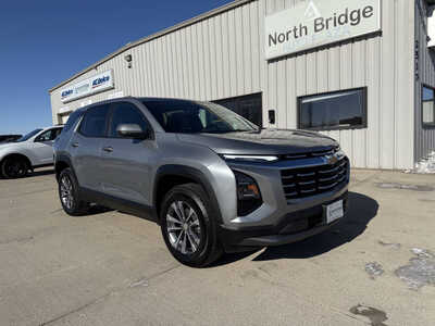 2025 Chevrolet Equinox, $26260. Photo 1