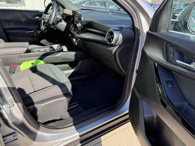 2025 Chevrolet Equinox, $26260. Photo 11