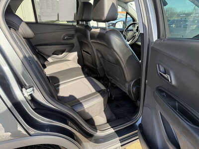 2019 Chevrolet Trax, $11392. Photo 12