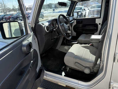 2008 Jeep Wrangler Unlimited, $8451. Photo 5
