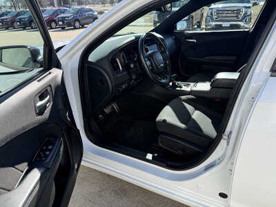 2017 Dodge Charger, $18562. Photo 5