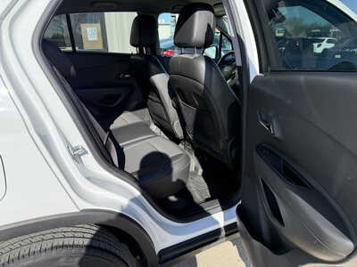 2018 Chevrolet Trax, $10874. Photo 12